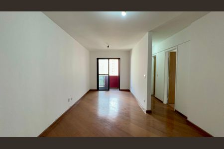 Sala de apartamento para alugar com 2 quartos, 68m² em Cerqueira César, São Paulo