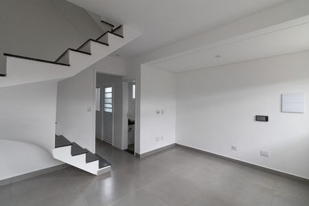 Sala de casa de condomínio à venda com 2 quartos, 87m² em Itaquera, São Paulo