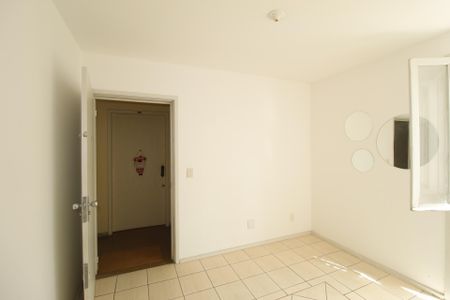 Sala de apartamento para alugar com 1 quarto, 43m² em São Geraldo, Porto Alegre