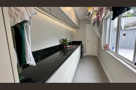 Casa de condomínio à venda com 400m², 4 quartos e 2 vagasÁrea de Serviço