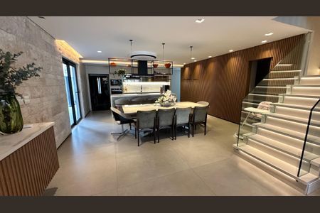 Casa de condomínio à venda com 400m², 4 quartos e 2 vagasSala de Jantar