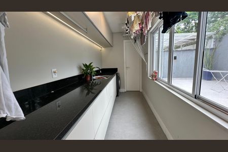 Casa de condomínio à venda com 400m², 4 quartos e 2 vagasÁrea de Serviço