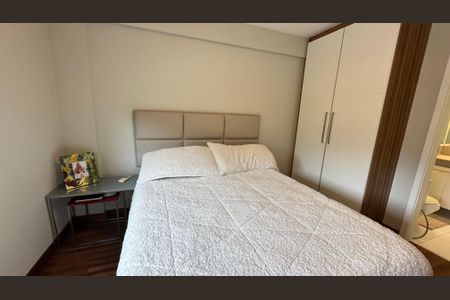 Casa de condomínio à venda com 400m², 4 quartos e 2 vagasQuarto 2