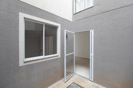 Área Privativa de apartamento para alugar com 2 quartos, 50m² em Centro, Ribeirão das Neves