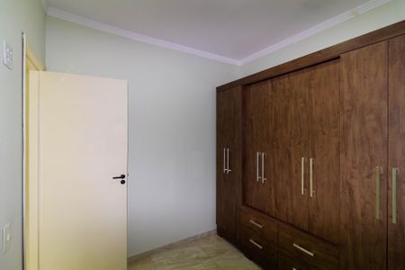 Quarto 1 de apartamento para alugar com 2 quartos, 49m² em São Lucas, São Paulo