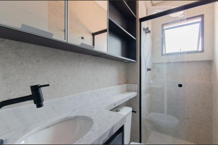 Banheiro de apartamento para alugar com 1 quarto, 36m² em Vila Monumento, São Paulo