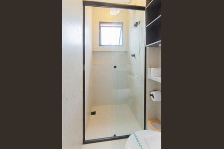 Banheiro de apartamento para alugar com 1 quarto, 32m² em Vila Monumento, São Paulo