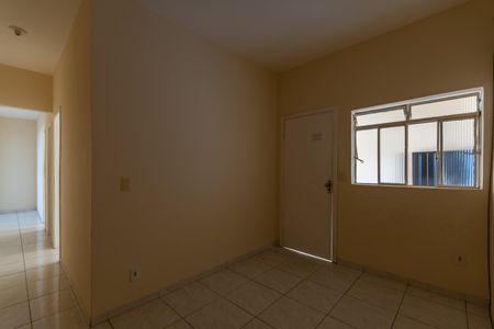 Sala de casa para alugar com 2 quartos, 65m² em Jardim dos Comerciários, Belo Horizonte