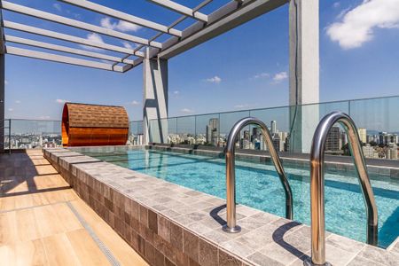 Studio para alugar com 25m², 1 quarto e sem vaga Studio para alugar com 25m², 1 quarto e sem vagaÁrea comum - Piscina