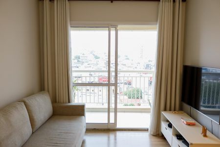 sala de apartamento para alugar com 2 quartos, 62m² em Km 18, Osasco