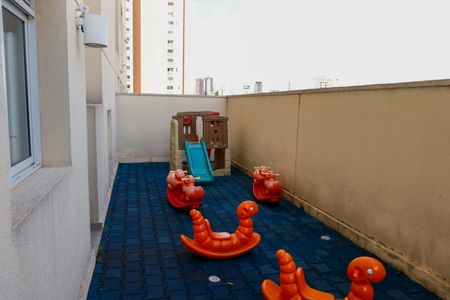 Apartamento para alugar com 62m², 2 quartos e 1 vaga Apartamento para alugar com 62m², 2 quartos e 1 vagaÁrea comum - Playground