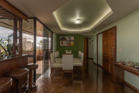 Apartamento à venda com 4 quartos, 158m² em Ouro Preto, Belo Horizonte