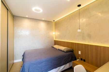 Quarto Suite de apartamento para alugar com 1 quarto, 37m² em Novo Mundo, Curitiba