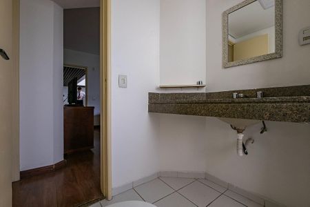 Banheiro de apartamento para alugar com 1 quarto, 50m² em Jardim Paulista, São Paulo