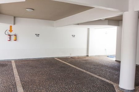 Apartamento para alugar com 50m², 1 quarto e 1 vaga Apartamento para alugar com 50m², 1 quarto e 1 vagaGaragem
