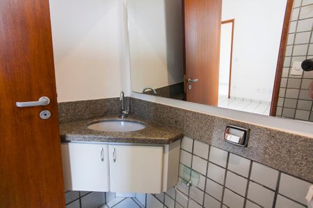 Apartamento para alugar com 50m², 1 quarto e 1 vaga Apartamento para alugar com 50m², 1 quarto e 1 vagaBanheiro da Suite