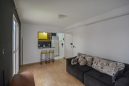 Sala de apartamento à venda com 2 quartos, 55m² em Jardim Calux, São Bernardo do Campo