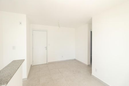 Sala de apartamento para alugar com 2 quartos, 50m² em Campo Grande, Rio de Janeiro