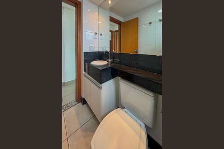 Banheiro de apartamento à venda com 2 quartos, 65m² em União, Belo Horizonte