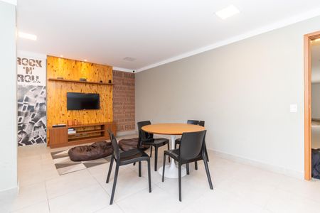 Apartamento à venda com 47m², 2 quartos e 1 vagaSala de TV