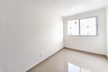 Sala de apartamento para alugar com 2 quartos, 43m² em Vila Satúrnia, Campinas