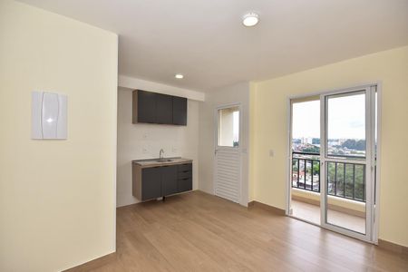 Sala de apartamento para alugar com 2 quartos, 43m² em Jardim Tres Irmaos, Taboão da Serra