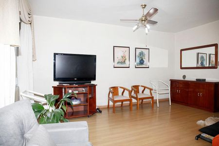 Sala de apartamento à venda com 3 quartos, 102m² em Moinhos de Vento, Porto Alegre