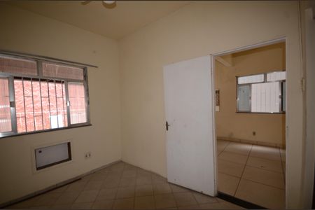 Quarto 1 Suite de casa para alugar com 2 quartos, 69m² em Jardim Sulacap, Rio de Janeiro