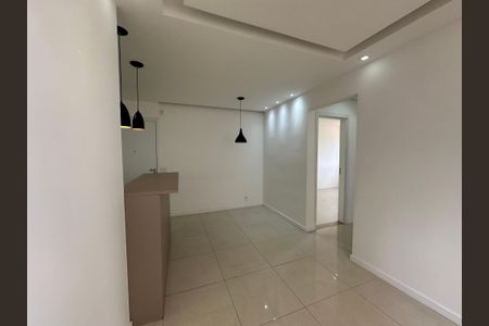 Sala de apartamento para alugar com 2 quartos, 51m² em Centro, Barueri