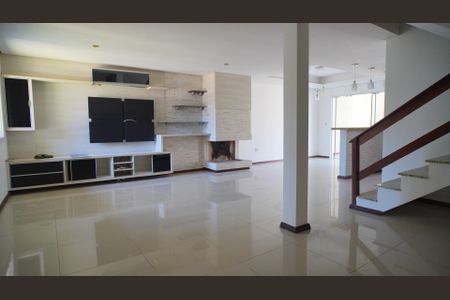 Sala  de casa à venda com 3 quartos, 145m² em Hípica, Porto Alegre