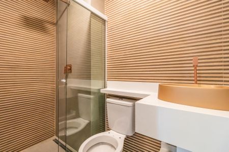 Banheiro Social de apartamento à venda com 2 quartos, 59m² em Alphaville Empresarial, Barueri