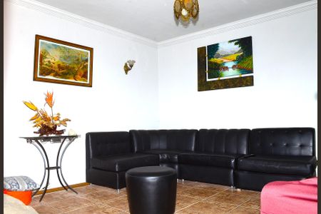 Sala de casa à venda com 6 quartos, 380m² em Goiânia, Belo Horizonte