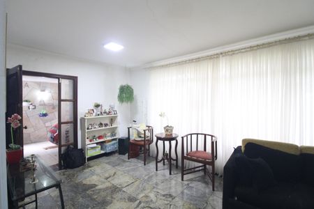 Casa à venda com 3 quartos, 141m² em Campo Grande, São Paulo