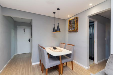Sala de apartamento à venda com 2 quartos, 58m² em Vila Taquari, São Paulo