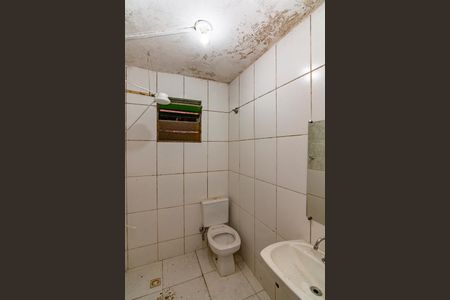 Banheiro de casa para alugar com 1 quarto, 32m² em Jardim Montanhês, Belo Horizonte