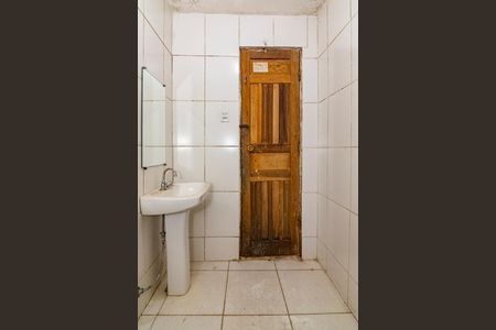 Banheiro de casa para alugar com 1 quarto, 32m² em Jardim Montanhês, Belo Horizonte