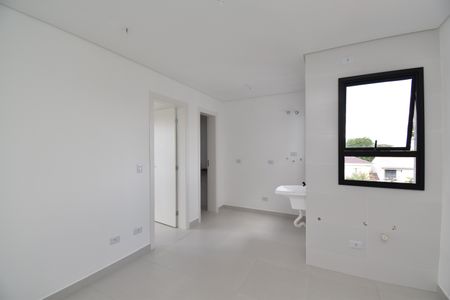 Sala/Cozinha de apartamento para alugar com 1 quarto, 34m² em Cajuru, Curitiba