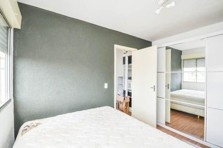 Suíte  de apartamento para alugar com 1 quarto, 33m² em Santo Antônio, Porto Alegre