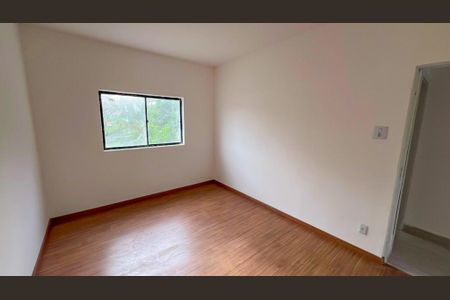 Casa à venda com 4 quartos, 360m² em Santa Monica, Belo Horizonte