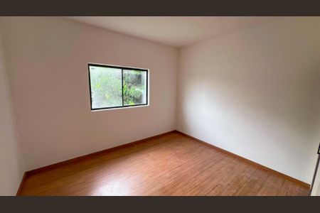 Casa à venda com 4 quartos, 360m² em Santa Monica, Belo Horizonte