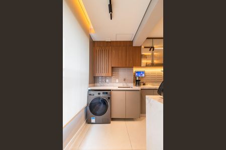 Área de Serviço de apartamento à venda com 2 quartos, 70m² em Alphaville, Barueri