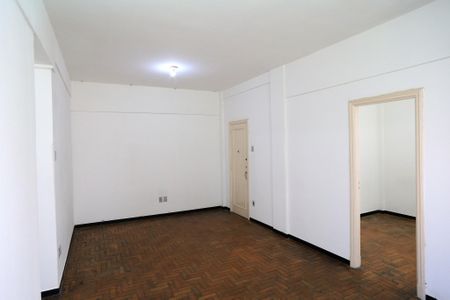 Sala de apartamento para alugar com 3 quartos, 83m² em Centro, Belo Horizonte