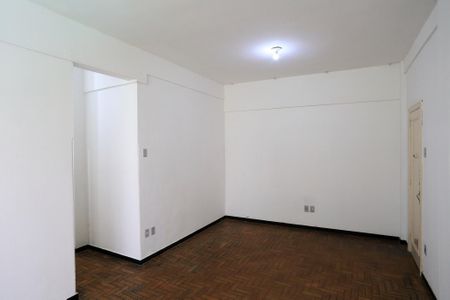 Sala de apartamento para alugar com 3 quartos, 83m² em Centro, Belo Horizonte