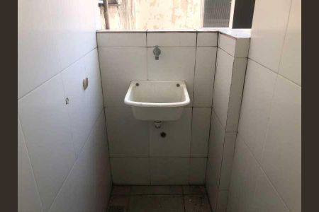 Apartamento à venda com 2 quartos, 60m² em Benfica, Rio de Janeiro