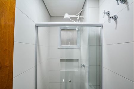 Banheiro de apartamento para alugar com 1 quarto, 15m² em Vila Sao Pedro, Santo André