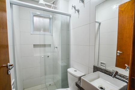 Banheiro de apartamento para alugar com 1 quarto, 15m² em Vila Sao Pedro, Santo André