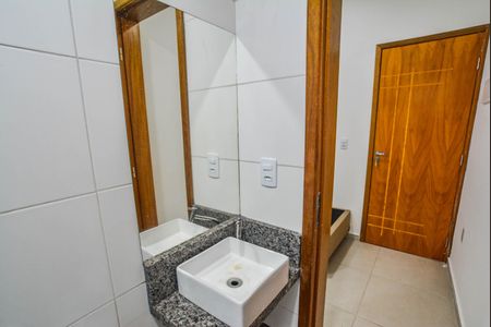 Banheiro de apartamento para alugar com 1 quarto, 15m² em Vila Sao Pedro, Santo André