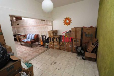 Casa à venda com 3 quartos, 110m² em Sampaio, Rio de Janeiro