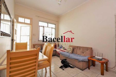 Casa à venda com 3 quartos, 110m² em Sampaio, Rio de Janeiro