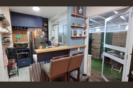 Cozinha de apartamento à venda com 2 quartos, 62m² em Estância Velha, Canoas